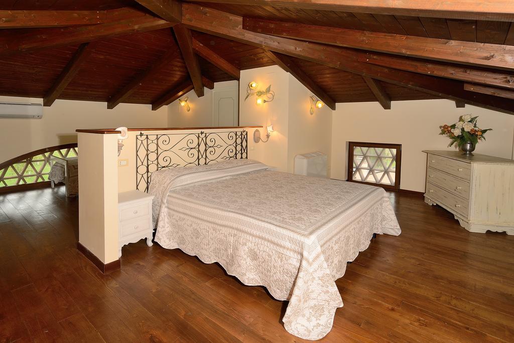 Agriturismo I Granai Crocemaroggia Esterno foto